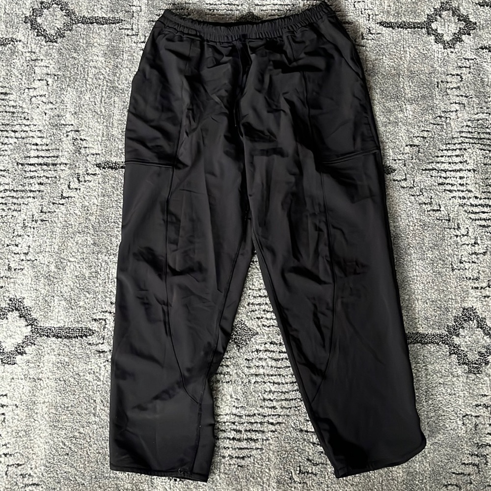 Lululemon Final Play Crop size 6